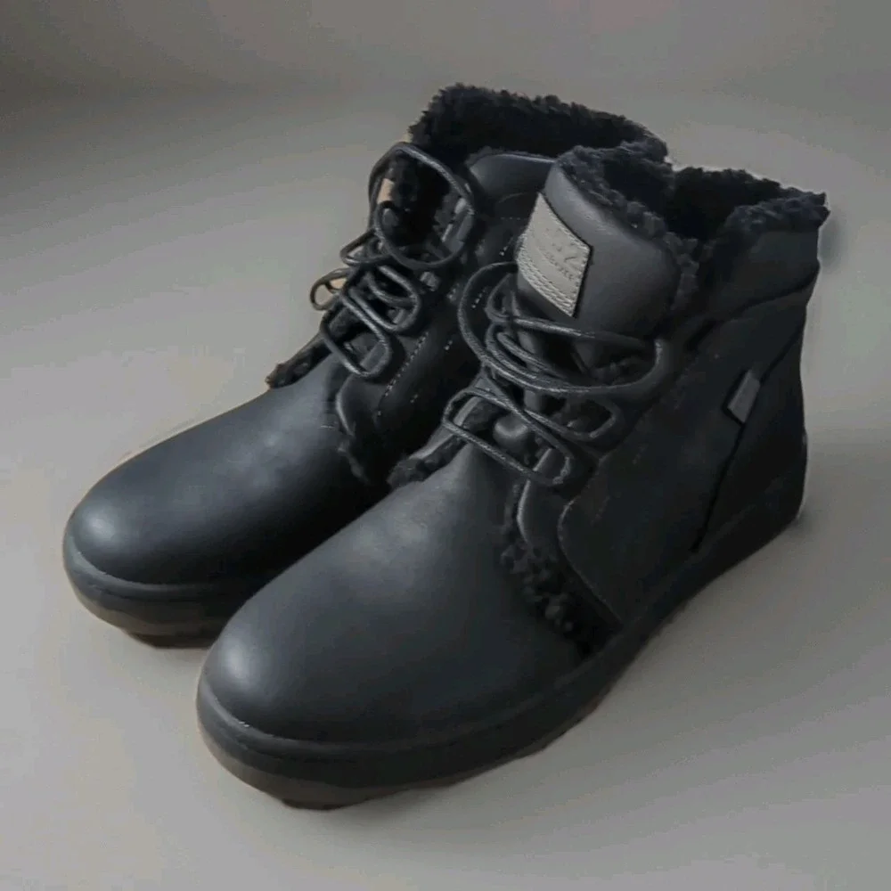 B-52 by Bullboxer Chukka Boots Men's Black Topper Lined Casual Boots Size 11 New